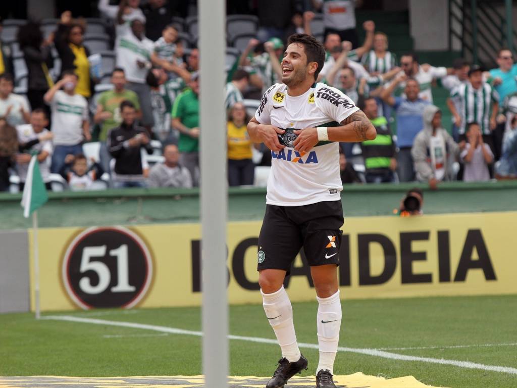 Henrique Almeida Coritiba