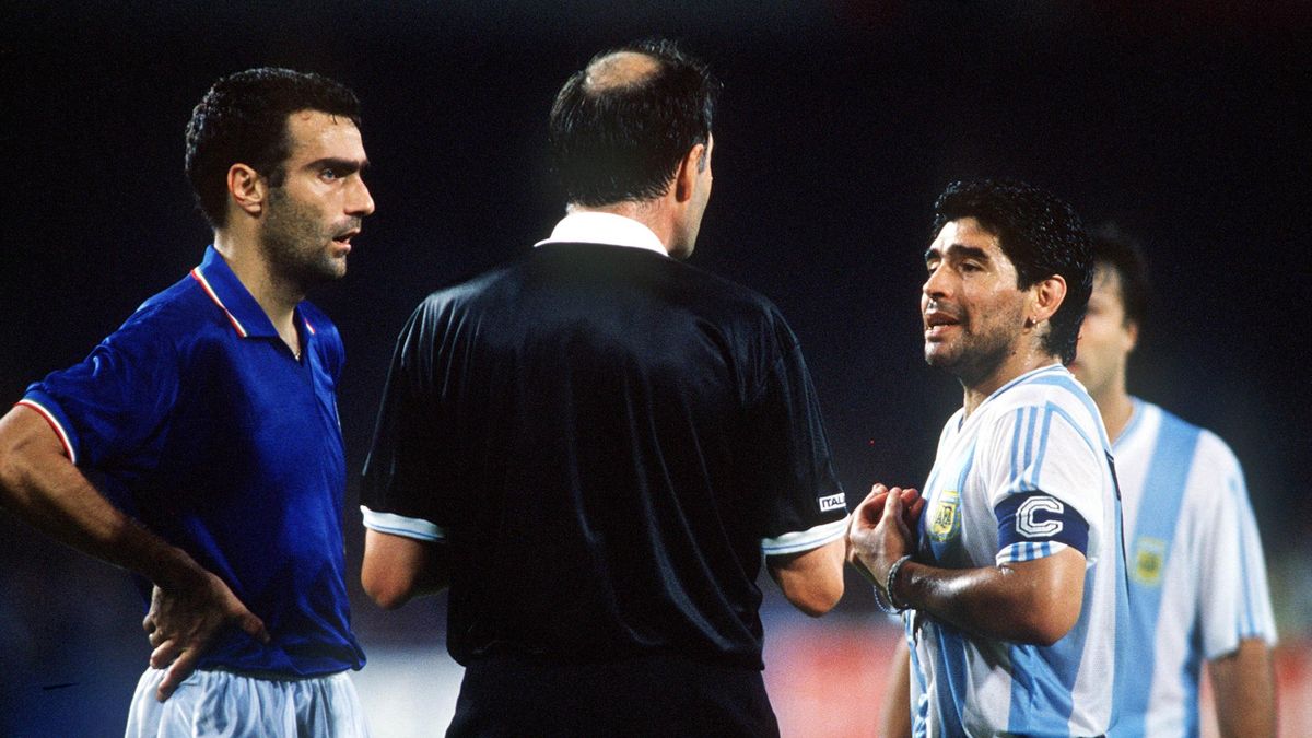 Bergomi Maradona Italy Argentina World Cup 1990