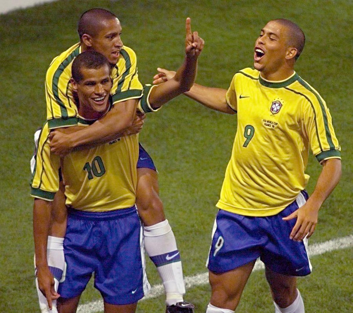 Roberto Carlos Rivaldo Ronaldo Brazil World Cup 1998