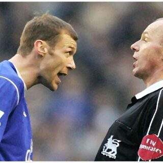 Ducan Ferguson Everton Referee Problems
