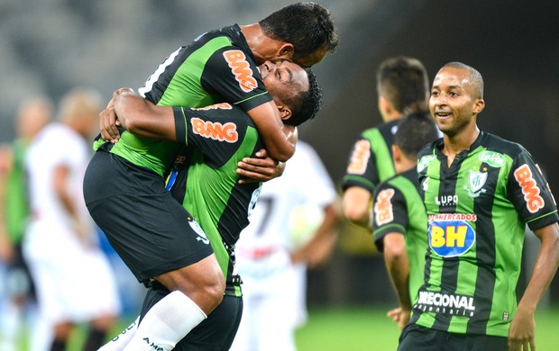 Williams Obina Mancini América