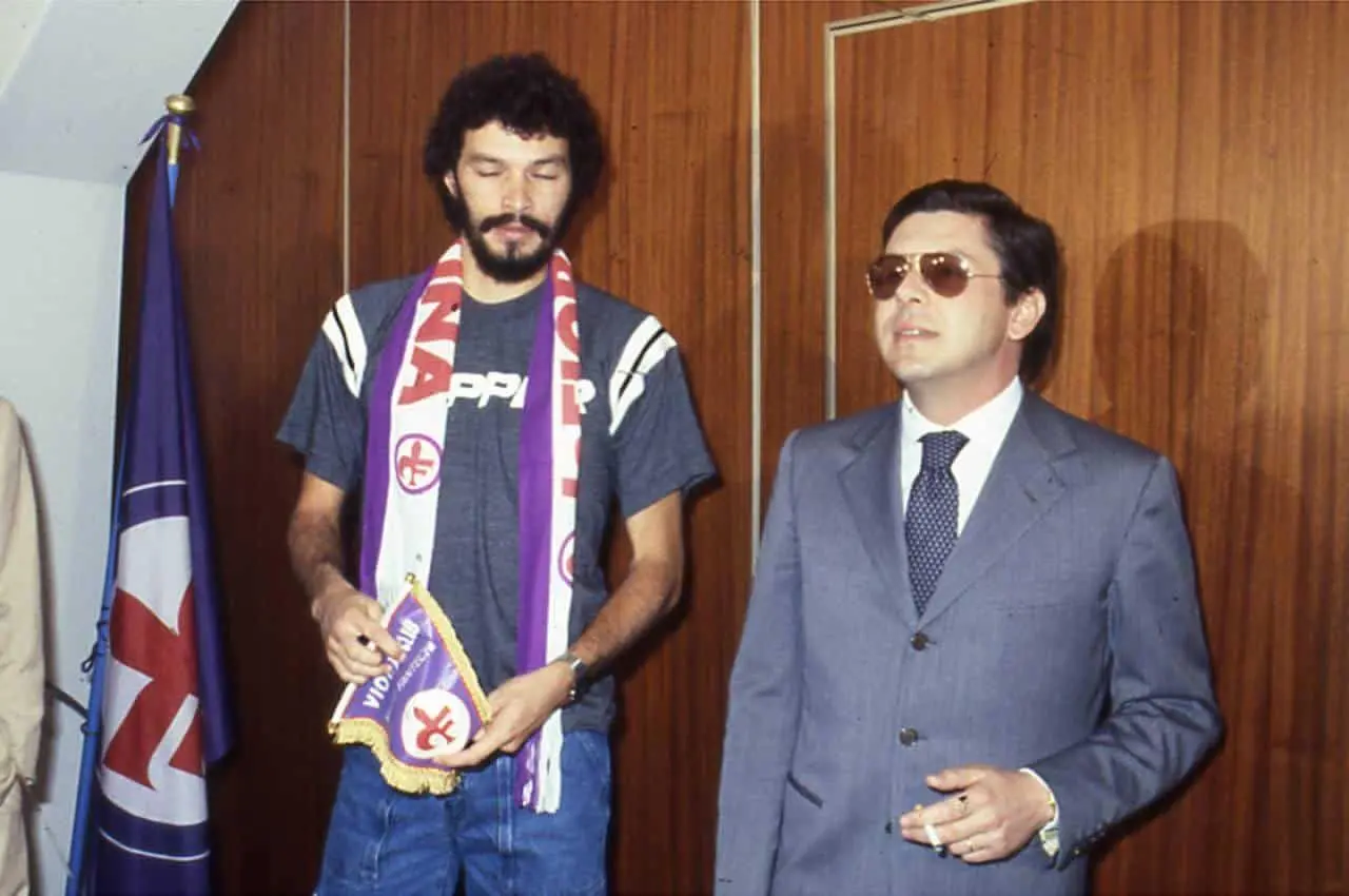 Pontello Presidente da Fiorentina apresenta Sócrates